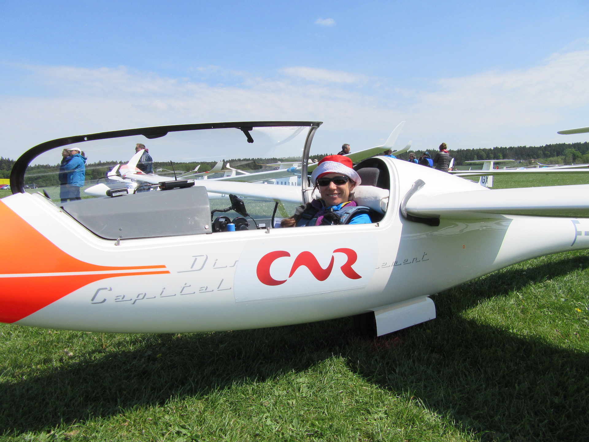 Discus 2a panel cfm1